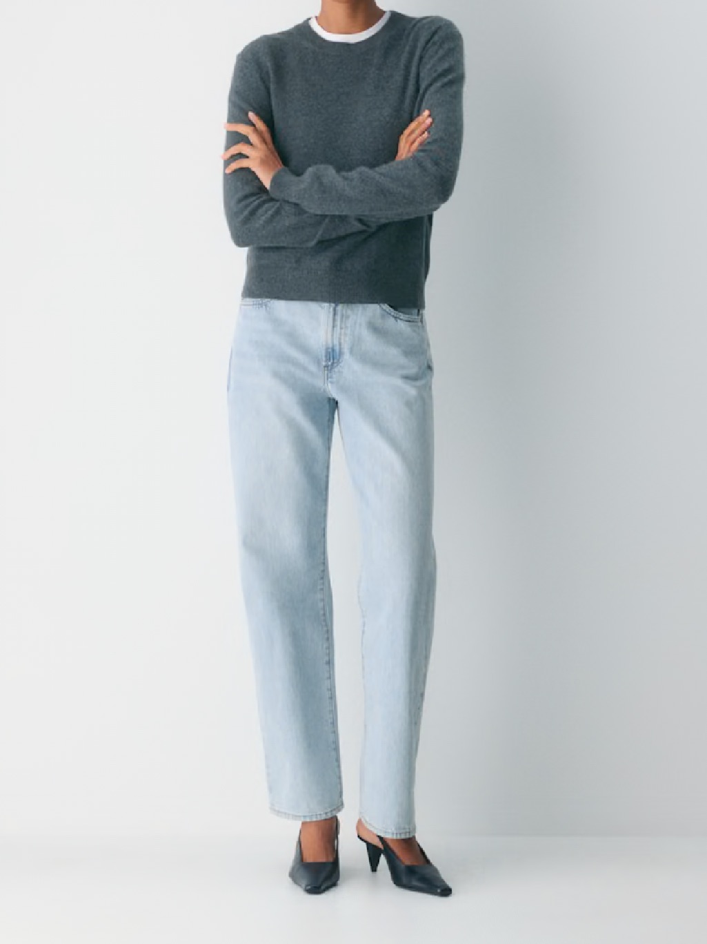 Aritzia Women's Straight Leg Jeans In Light Blue